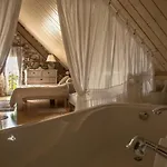 Kali Art فندق Köveskál