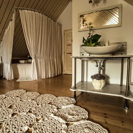 Hotell Kali Art